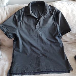 Mens size M golf polo